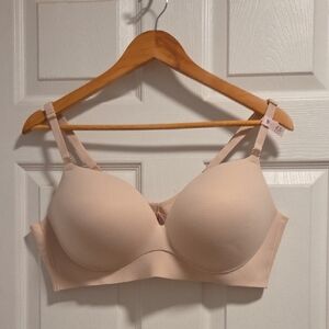 Victoria's Secret Push Up Bra Size 42C
